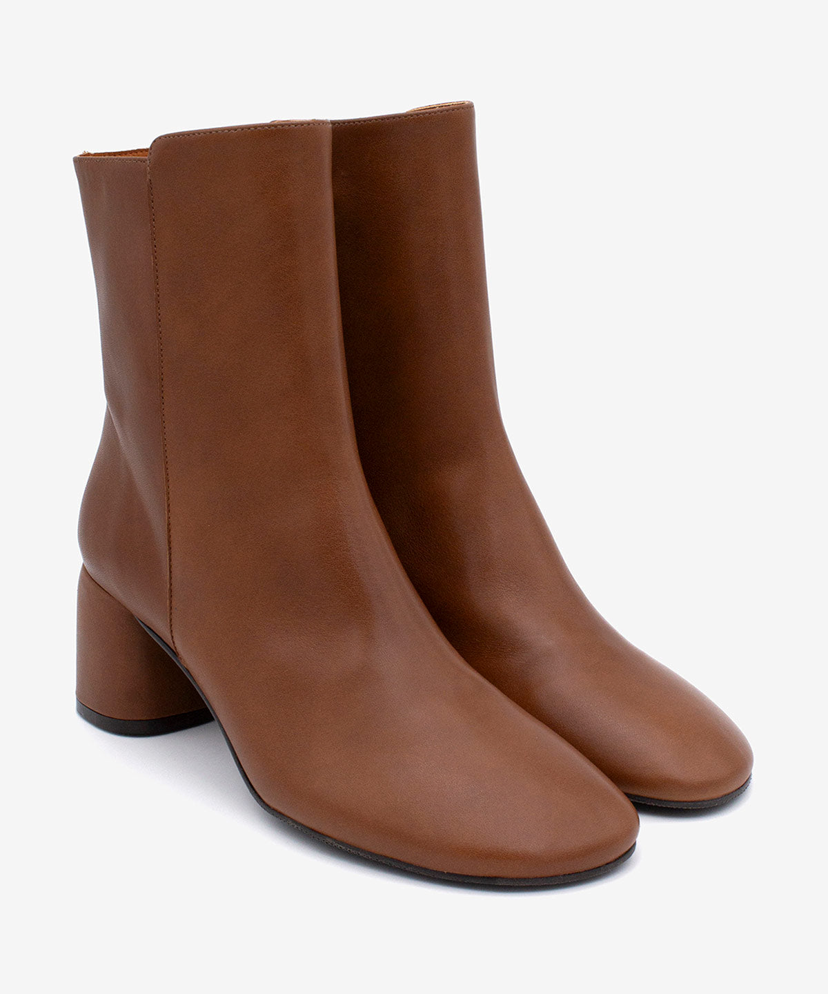 ANGEL ALARCON gležnarji