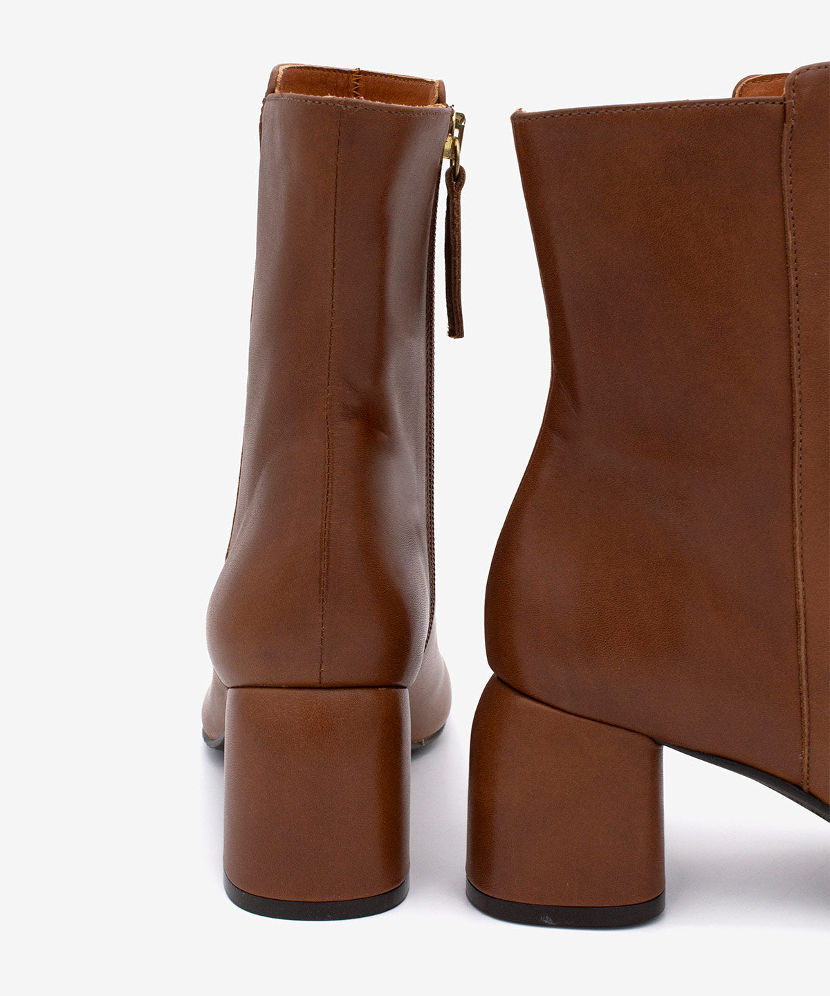 ANGEL ALARCON gležnarji