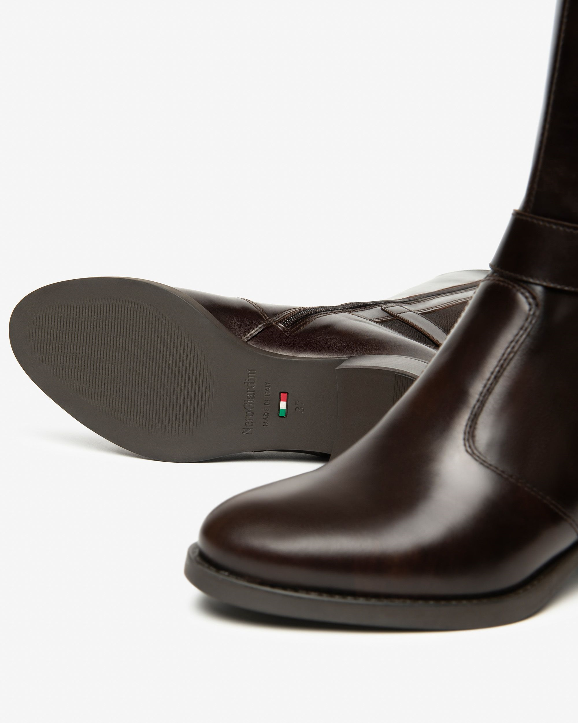 NERO GIARDINI škornji