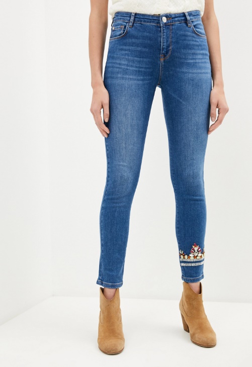 Ženske jeans hlače Ženske jeans hlače